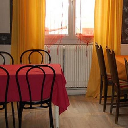 שאלון-סור-סאון Hotel Des Jacobines מראה חיצוני תמונה